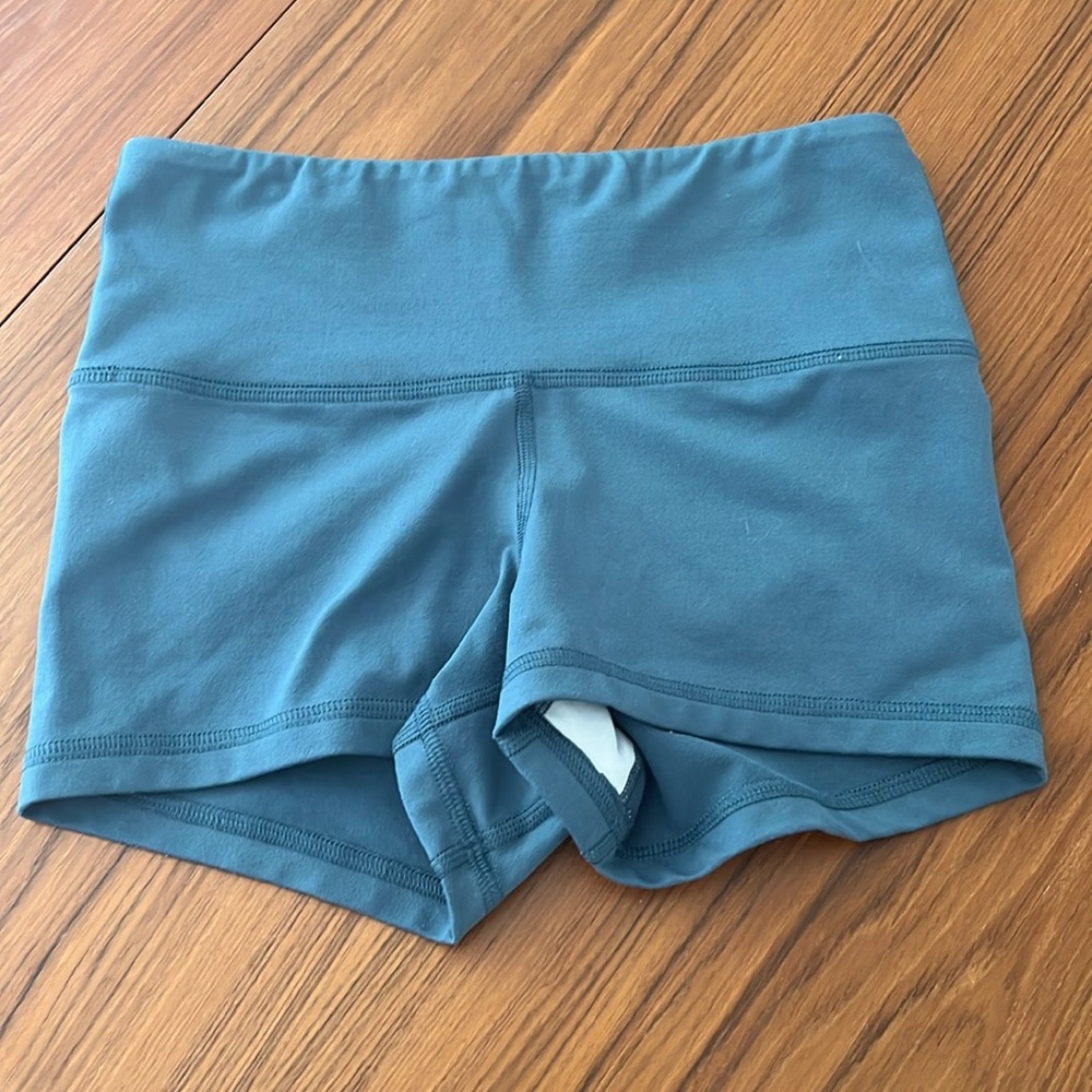 FLEO booty workout shorts